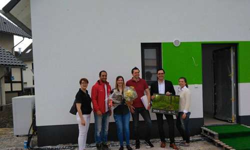 Hausuebergabe-30.000Haus