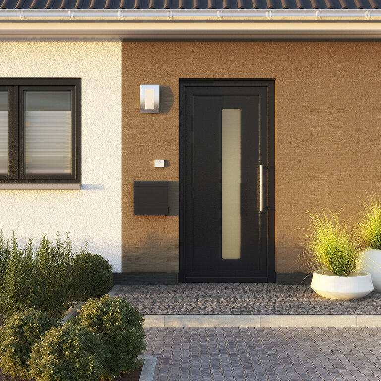 Inklusivausstattung-Haustuer-ohne-Seitenteil-Aussen