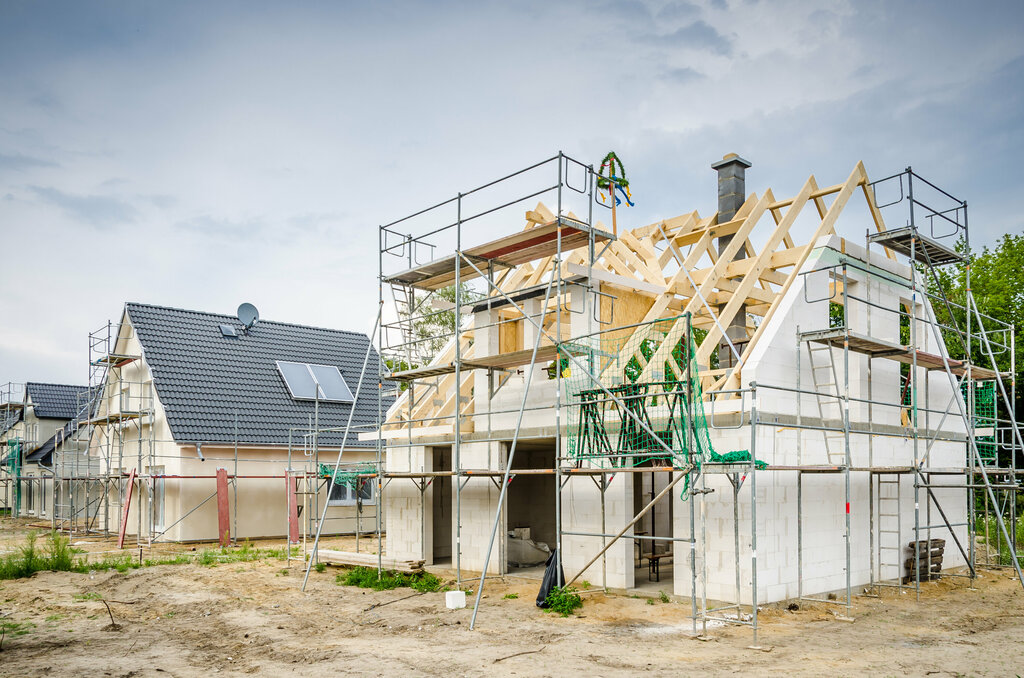 massiv-bauen-baustelle-haus-rohbau-01
