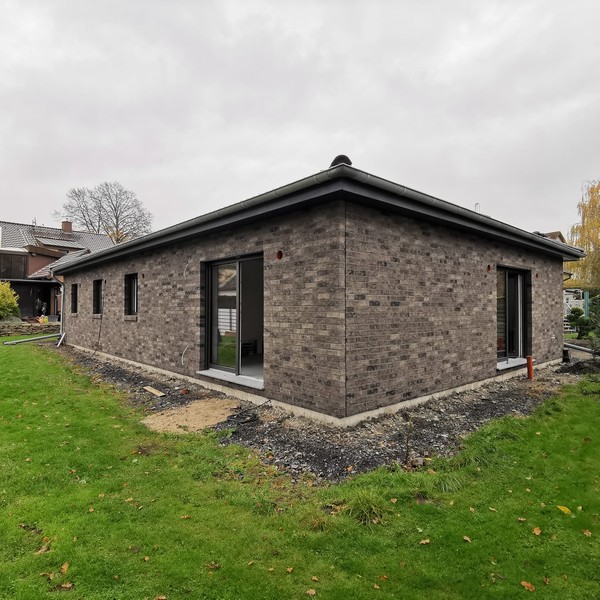 Fertighaus mit geklinkerten Außenmauerwerk