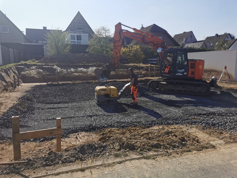 Fertiges Schotterpolster - Der Beginn des Hausbaus