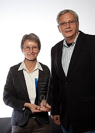 Urkunde mit 2 Leuten